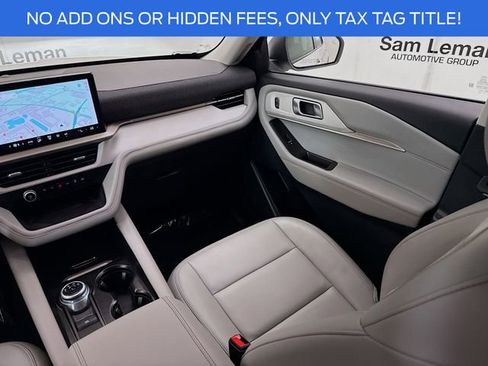 New 2025 Ford Explorer Active w/ Active Comfort Package image 23