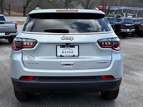 New 2026 Jeep Compass Latitude AWD/4WD image 4