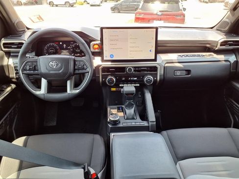 Used 2026 Toyota Tacoma TRD Off-Road w/ TRD Off Road Upgrade Package AWD/4WD image 2