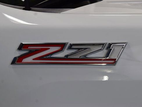 Used 2025 Chevrolet Silverado 2500 Custom w/ Custom Value Package image 17