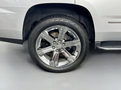 Used 2019 GMC Yukon Denali w/ Open Road Package AWD/4WD image 41