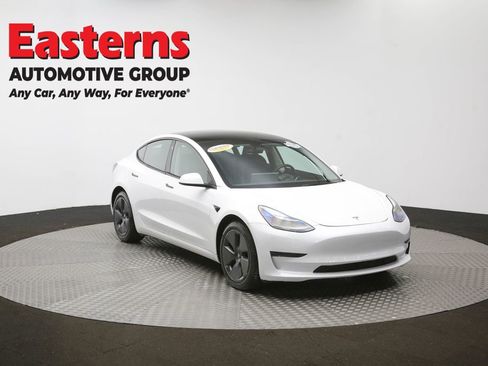Used 2023 Tesla Model 3 Standard Range image 47