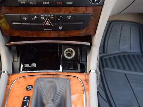 Used 2006 Mercedes-Benz E 350 Sedan image 59