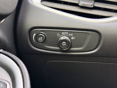 Used 2024 Chevrolet Malibu LT FWD image 27
