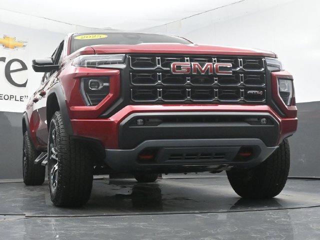 Used 2025 GMC Canyon AT4 w/ Technology Plus Package AWD/4WD image 3