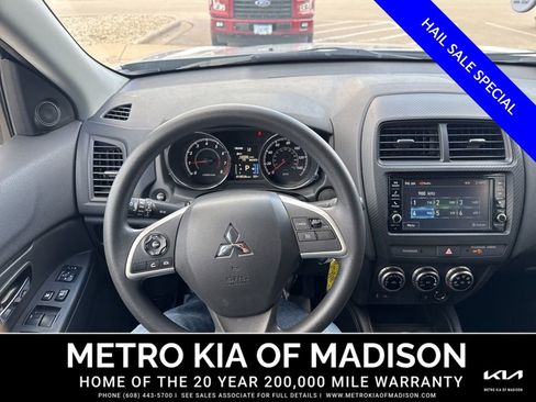 Used 2025 Mitsubishi Outlander Sport ES AWD/4WD image 13