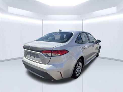 Used 2023 Toyota Corolla LE FWD image 19