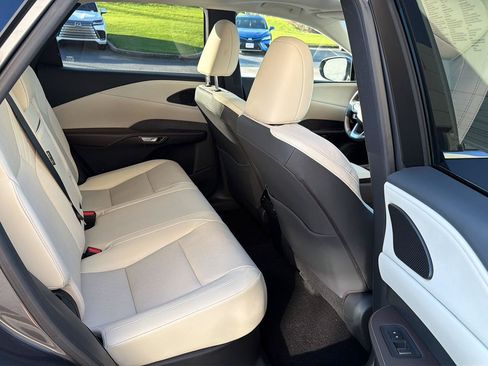 Used 2025 Lexus RX 350 Premium Plus w/ Accessory Package (Z1) FWD image 12