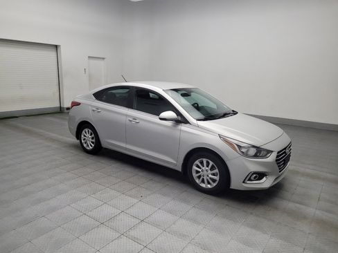 Used 2021 Hyundai Accent SEL image 11