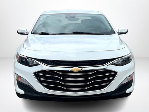 Used 2020 Chevrolet Malibu LT image 2