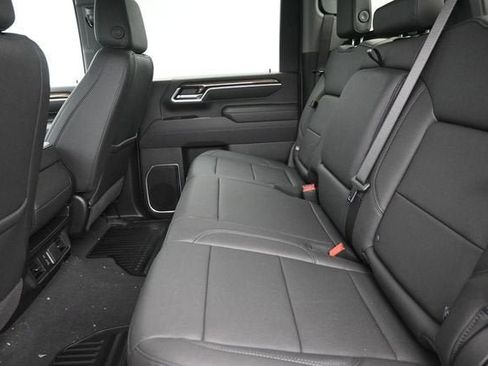 New 2026 Chevrolet Silverado 2500 LT w/ Leather Package AWD/4WD image 18