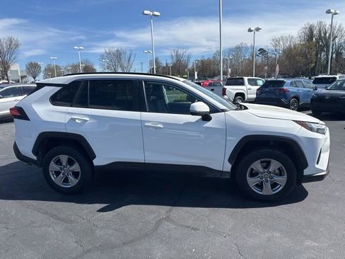 Used 2024 Toyota RAV4 XLE image 4