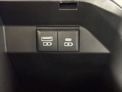 Certified 2024 Toyota Camry SE FWD image 30