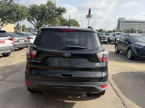 Used 2018 Ford Escape SE w/ SE Sport Appearance Package AWD/4WD image 6