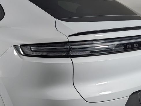 New 2026 Porsche Cayenne Coupe AWD/4WD image 16