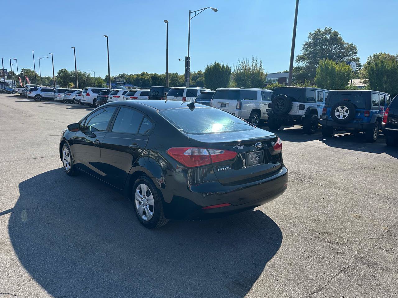 Used 2016 Kia Forte LX FWD image 5