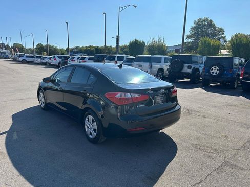 Used 2016 Kia Forte LX FWD image 5