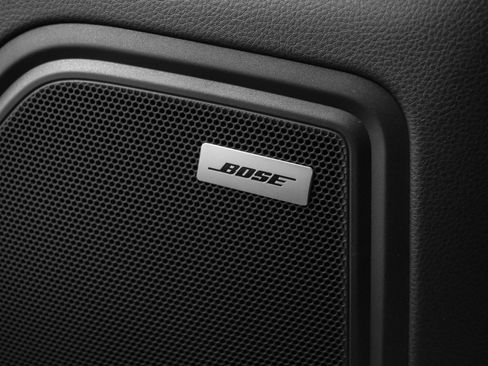 Certified 2025 Porsche Macan image 35