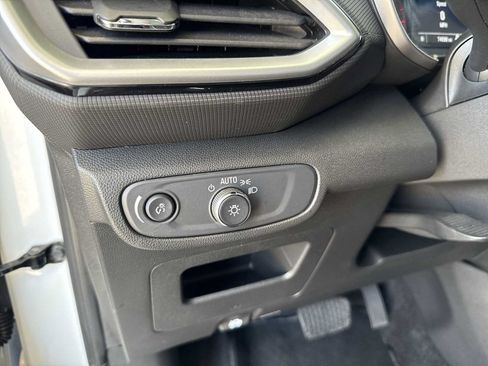 Certified 2023 Chevrolet TrailBlazer LS FWD image 25