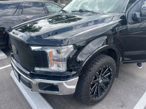 Used 2018 Ford F150 Lariat w/ Equipment Group 502A Luxury AWD/4WD image 6