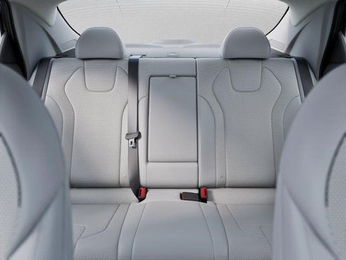 New 2026 Hyundai Elantra Limited image 12