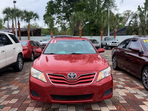 Used 2011 Toyota Camry LE w/ LE Extra-Value Pkg image 1