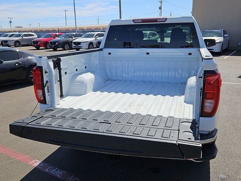 Used 2023 GMC Sierra 1500 SLE image 10