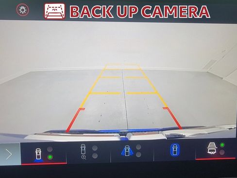 Used 2024 GMC Canyon AT4 w/ Technology Package image 23