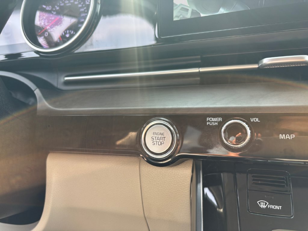 Used 2022 Kia Carnival SX FWD image 28