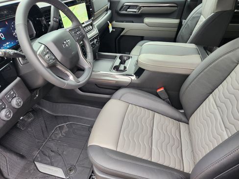 New 2026 Chevrolet Silverado 2500 ZR2 image 4