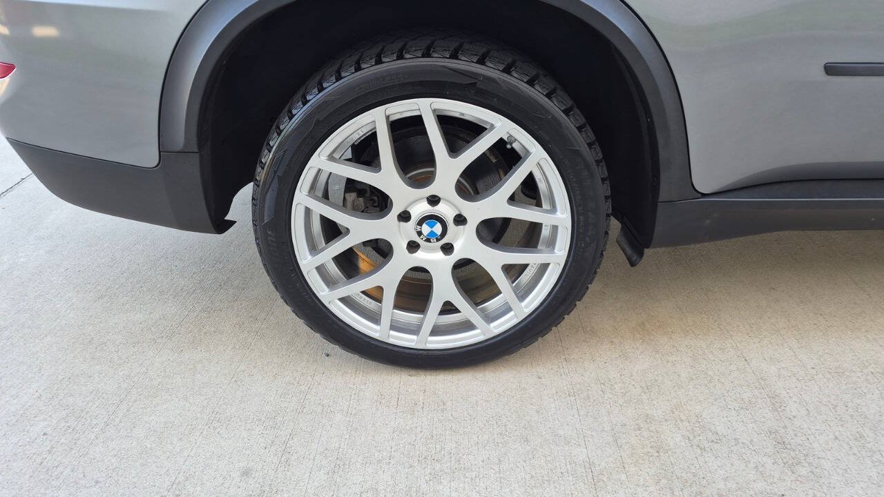 Used 2011 BMW X5 xDrive35i AWD/4WD image 25