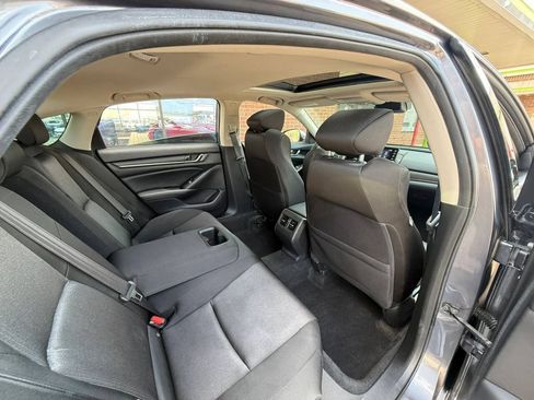 Used 2020 Honda Accord EX image 22