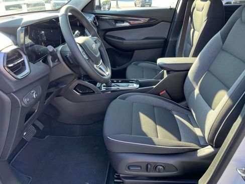 New 2026 Chevrolet TrailBlazer LT w/ Convenience Package FWD image 15