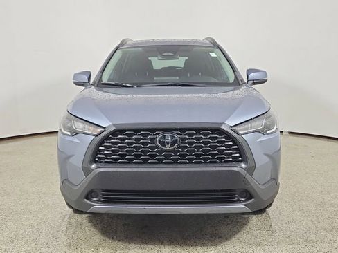 Used 2023 Toyota Corolla Cross LE FWD image 3