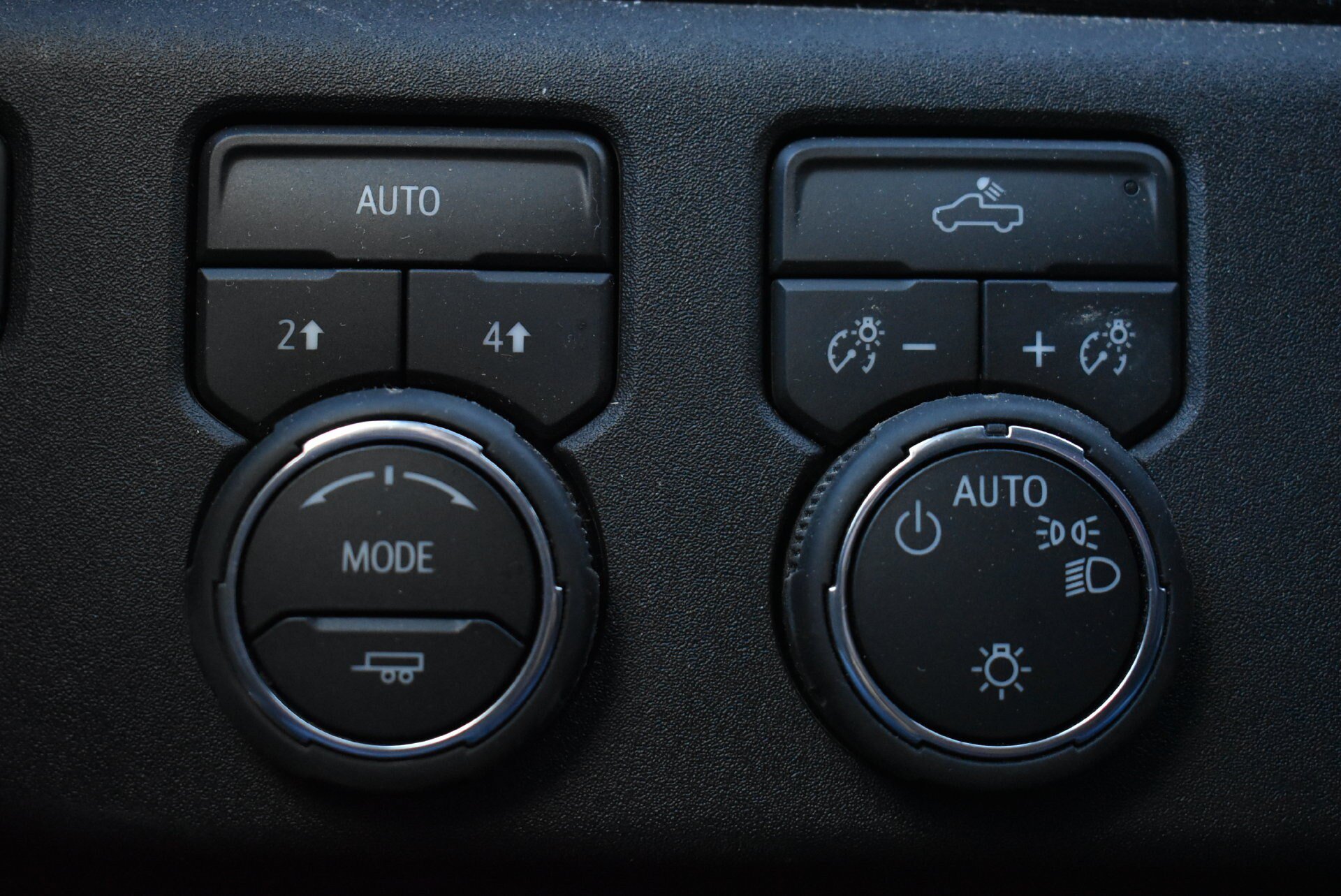 Used 2026 Chevrolet Silverado 1500 LT AWD/4WD image 18