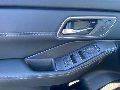 New 2026 Nissan Rogue Platinum w/ Platinum Premium Package image 17