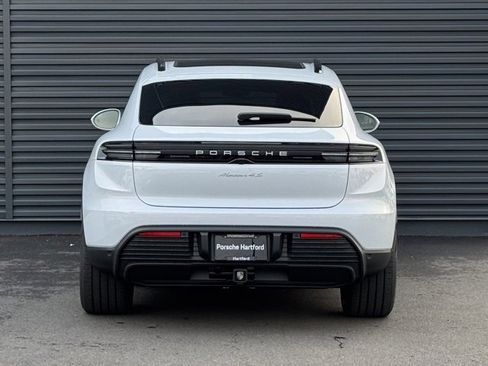 New 2025 Porsche Macan 4S Electric image 6