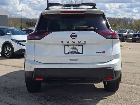 Used 2025 Nissan Rogue SV AWD/4WD image 11