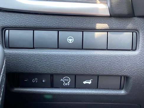 New 2026 Nissan Rogue Platinum AWD/4WD image 14