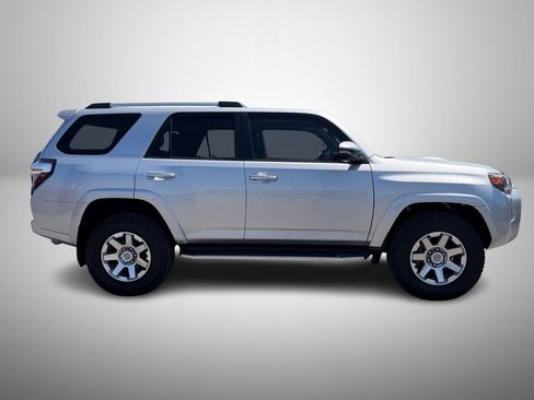 Used 2016 Toyota 4Runner Trail Premium AWD/4WD image 5