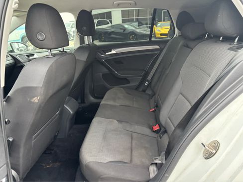Used 2018 Volkswagen Golf S FWD image 8