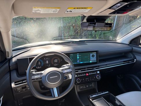 Used 2025 Hyundai Tucson Blue image 33