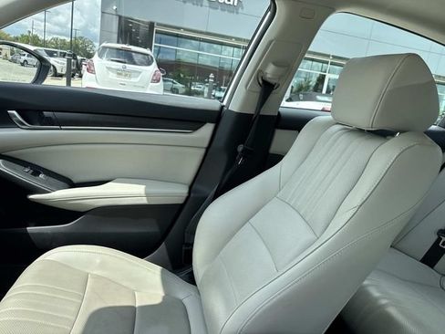 Used 2020 Honda Accord Touring image 21