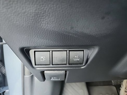 Used 2024 Toyota Prius Prime FWD image 25