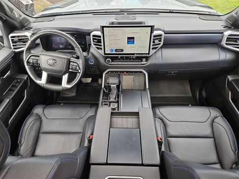 Used 2022 Toyota Tundra Platinum image 15