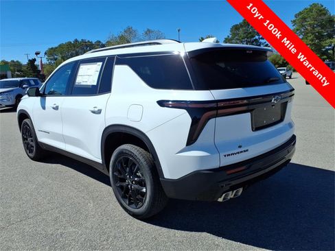 New 2026 Chevrolet Traverse LT w/ Midnight/Sport Edition image 3
