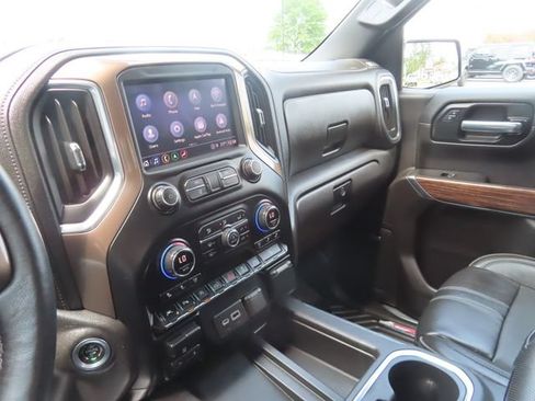 Used 2021 Chevrolet Silverado 1500 High Country w/ Safety Package II AWD/4WD image 37