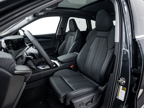 New 2025 Audi Q5 Premium Plus image 14