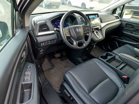 Used 2023 Honda Odyssey EX-L image 16