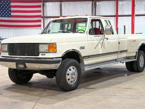 Used 1990 Ford F250 4x4 SuperCab image 1